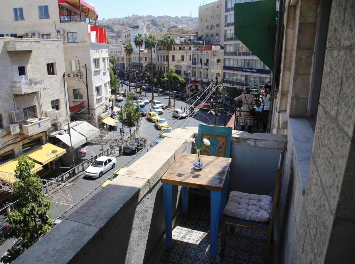 Riviera Hotel Amman Ngoại thất bức ảnh