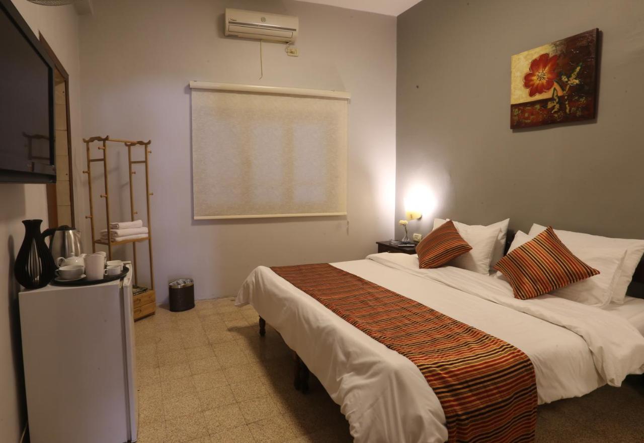 Riviera Hotel Amman Ngoại thất bức ảnh
