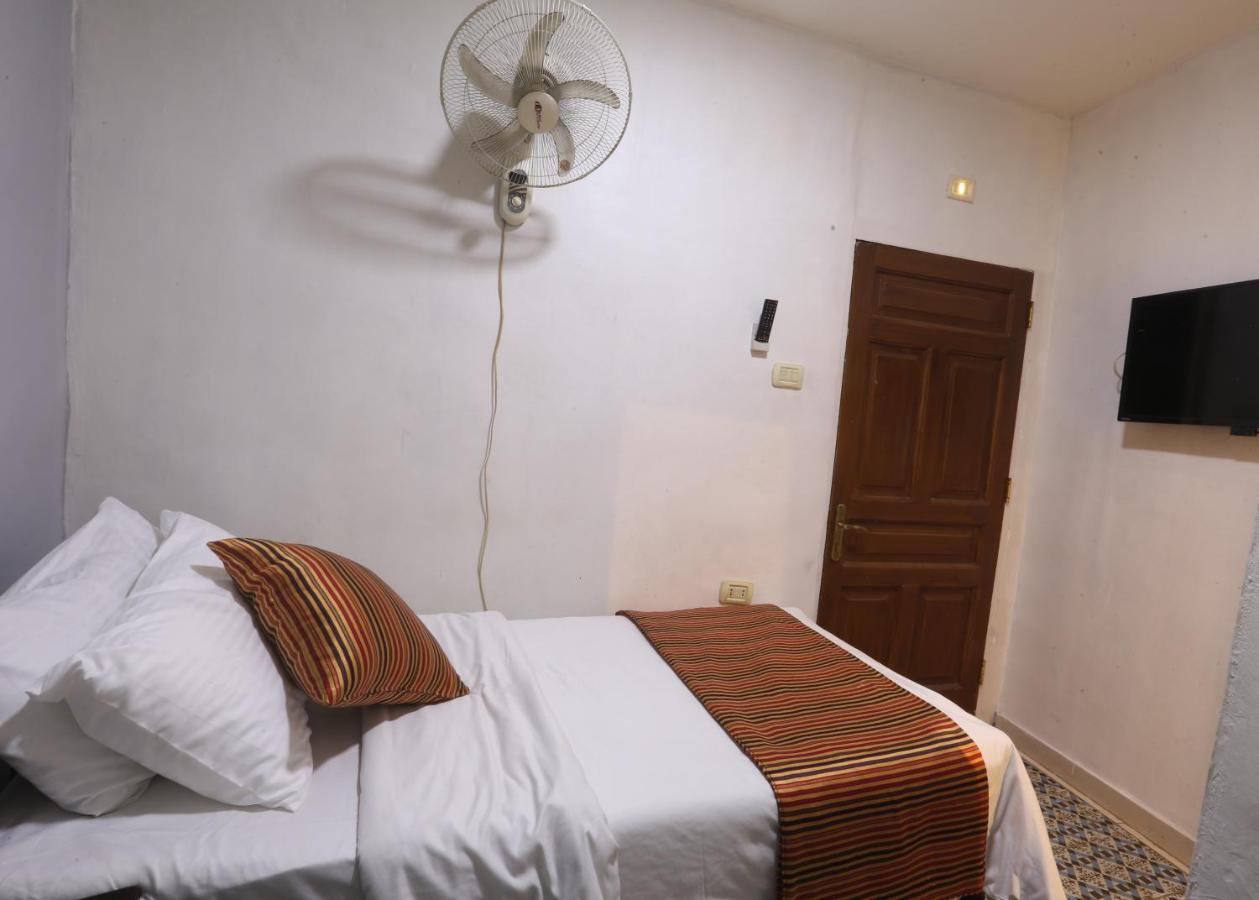 Riviera Hotel Amman Ngoại thất bức ảnh