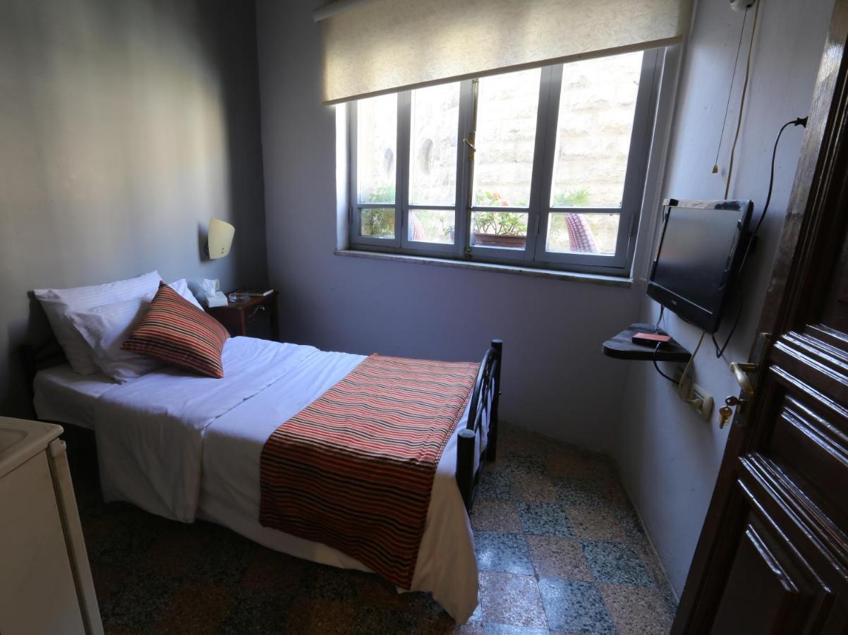 Riviera Hotel Amman Ngoại thất bức ảnh