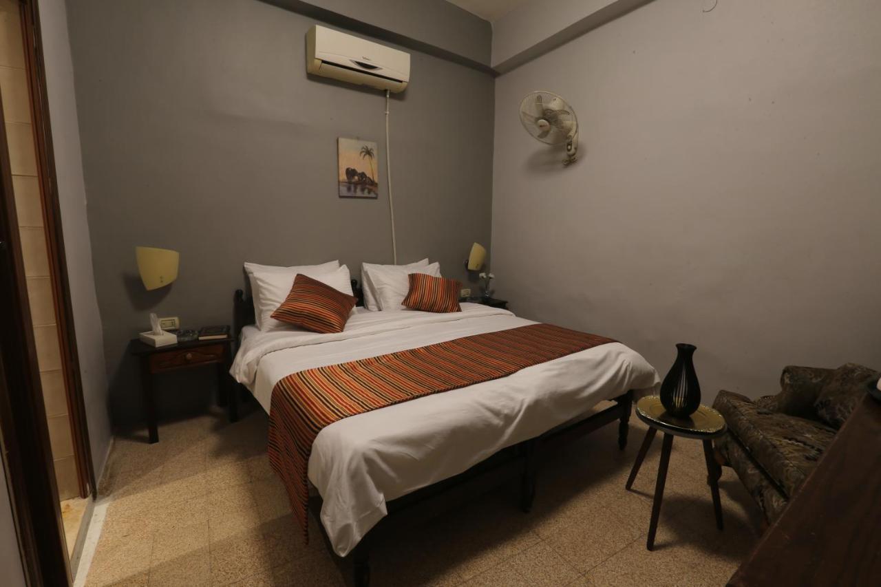 Riviera Hotel Amman Ngoại thất bức ảnh