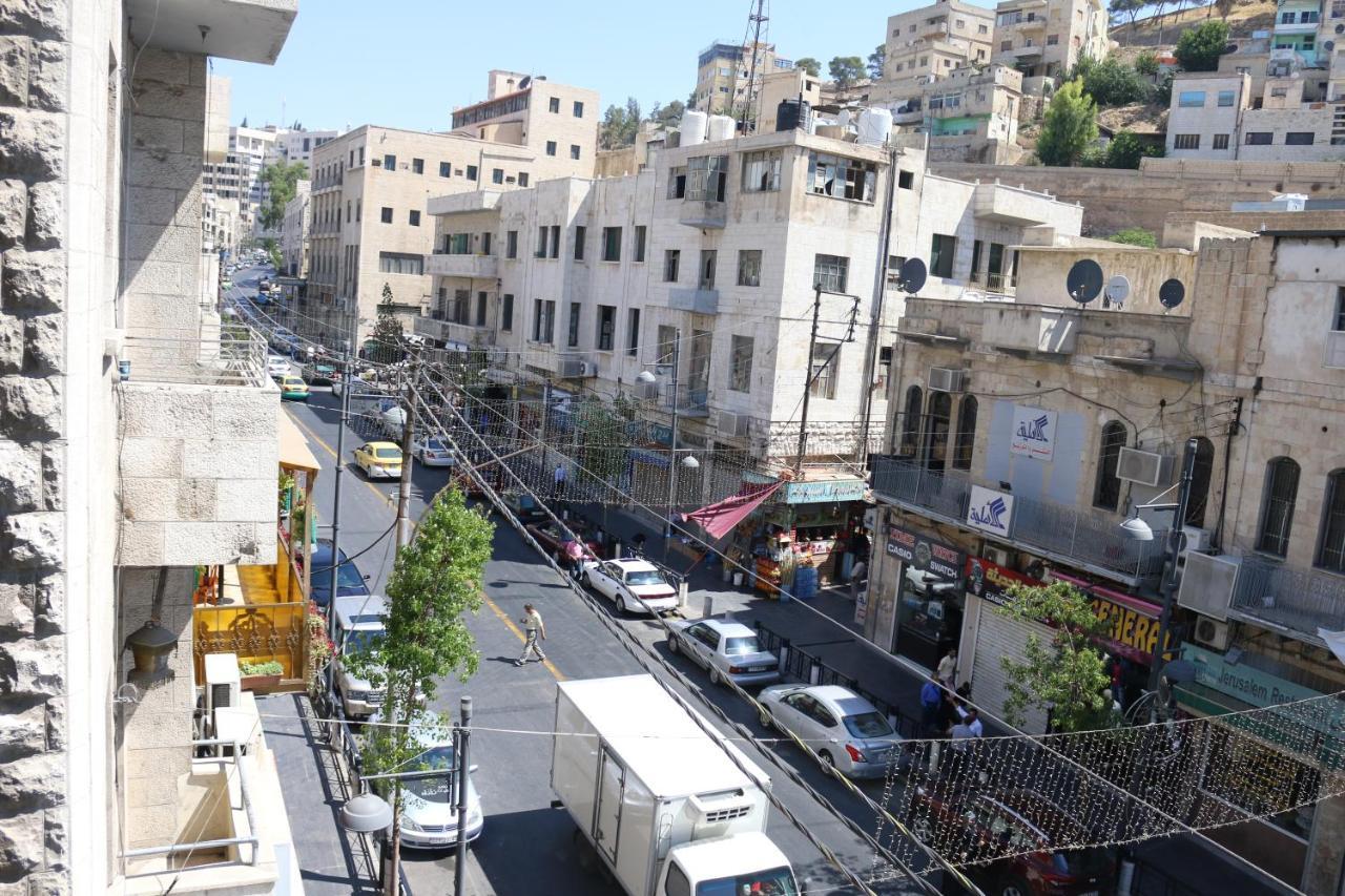 Riviera Hotel Amman Ngoại thất bức ảnh