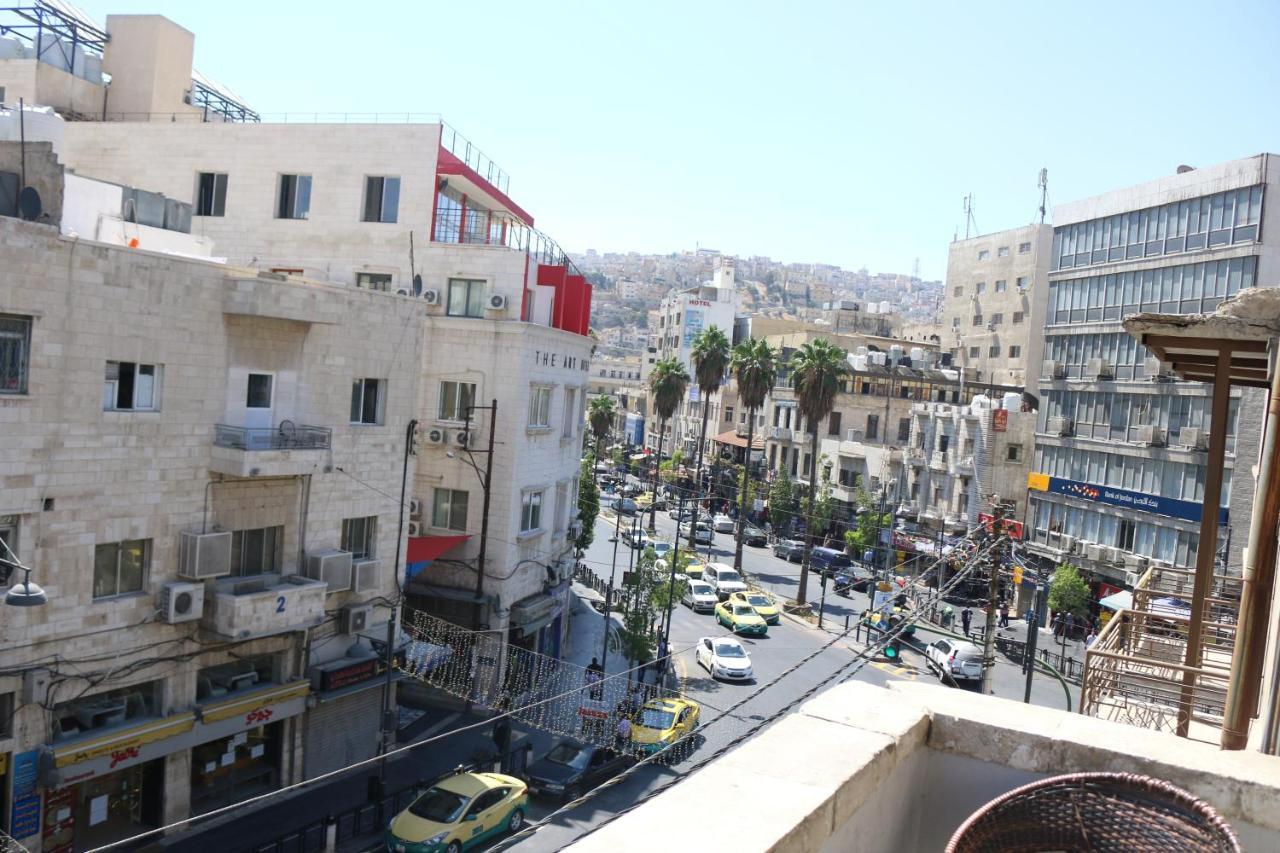 Riviera Hotel Amman Ngoại thất bức ảnh