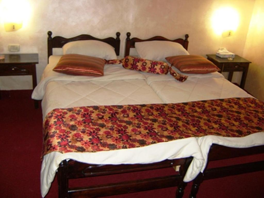 Riviera Hotel Amman Ngoại thất bức ảnh